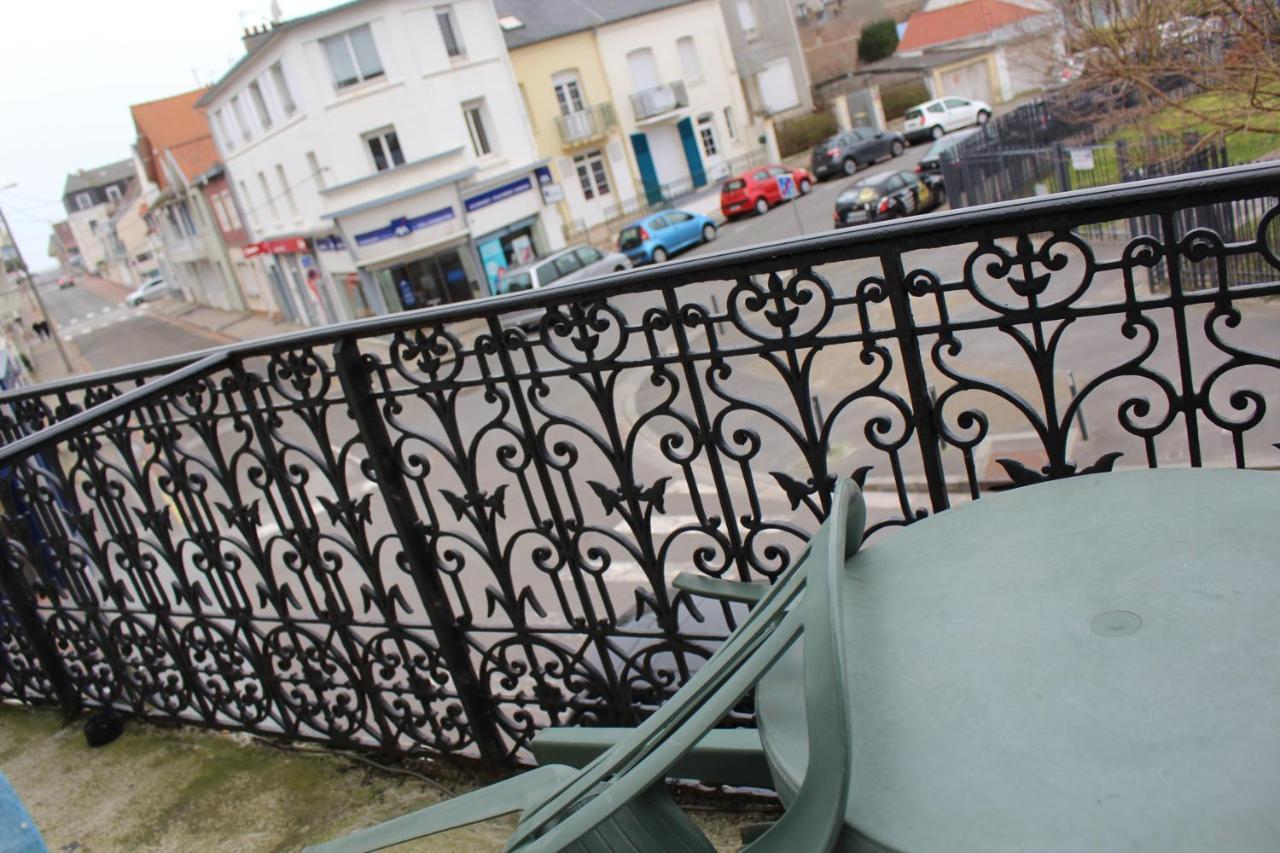 Hotel Le Voltaire Berck Exterior foto